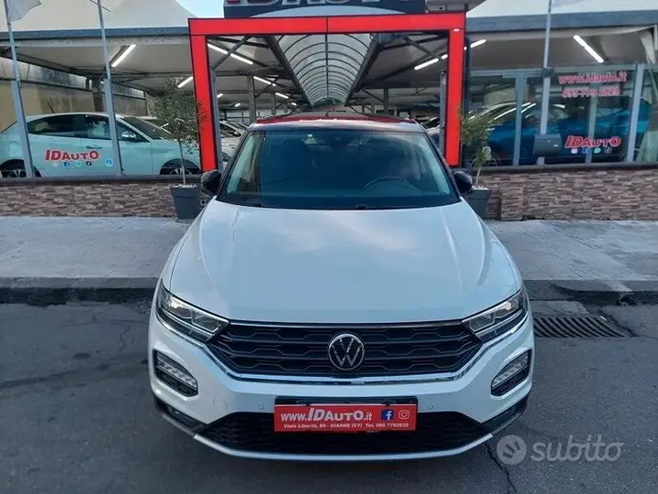 Volkswagen T-Roc 2020 photo 2