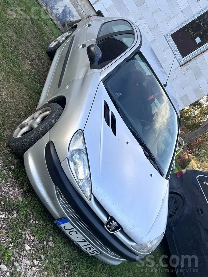 Peugeot 206 2002 photo 3