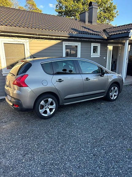Peugeot 3008 2010 photo 4