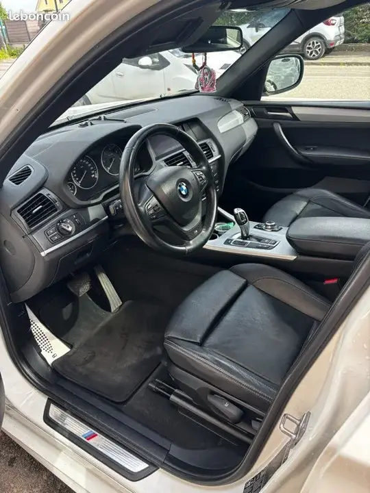 BMW X3 2012 photo 2