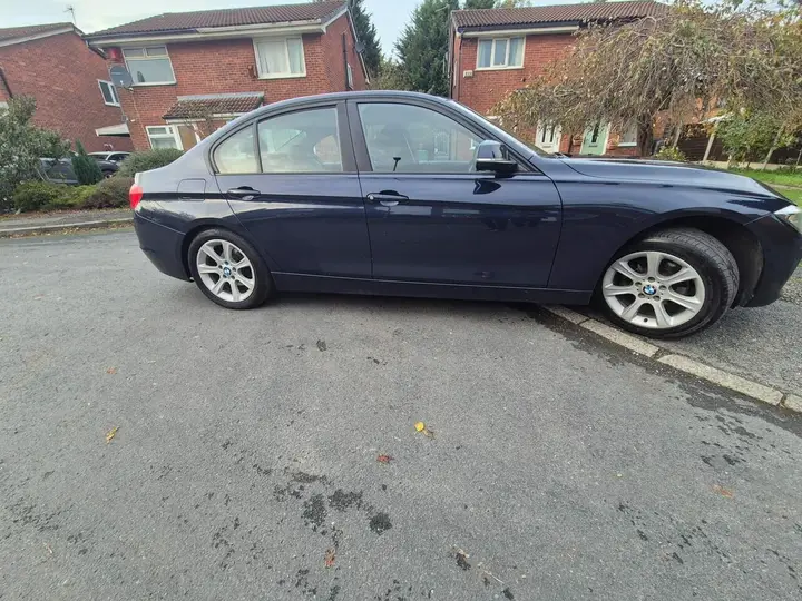 BMW 3 Series 2013 photo 3