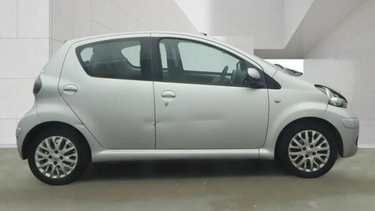 Toyota Aygo 2009 photo 2