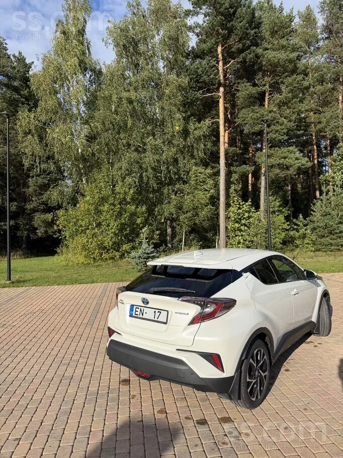 Toyota C-Hr 2019 photo 3