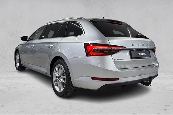 Skoda Superb 2023 photo 3