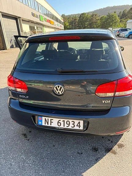 Volkswagen Golf Vi 2010 photo 2