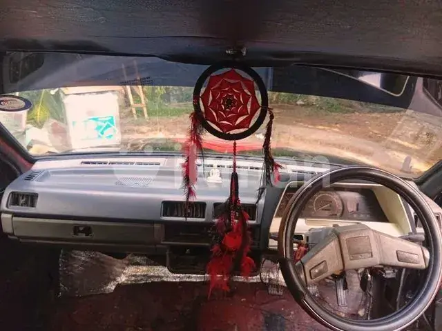 Nissan Sunny 1984 photo 2