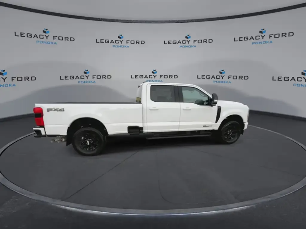 Ford F 350 2026 photo 2