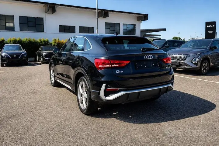 Audi Q3 2023 photo 5