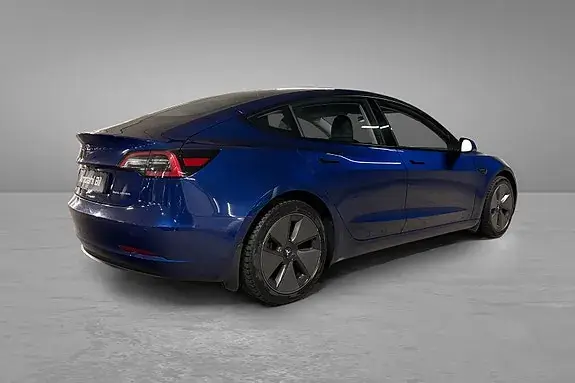 Tesla Model 3 2022 photo 4