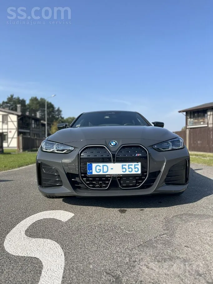 BMW I4 M50