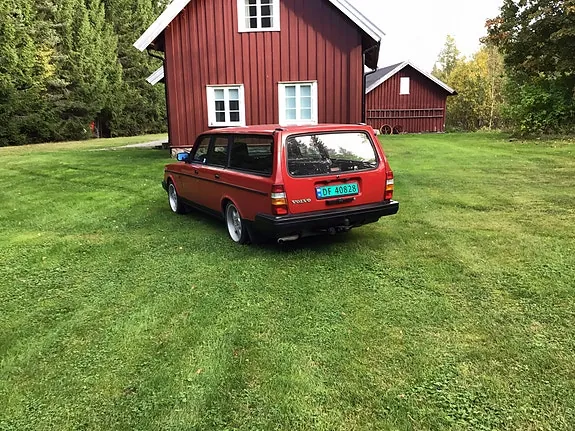 Volvo 240 1988 photo 5