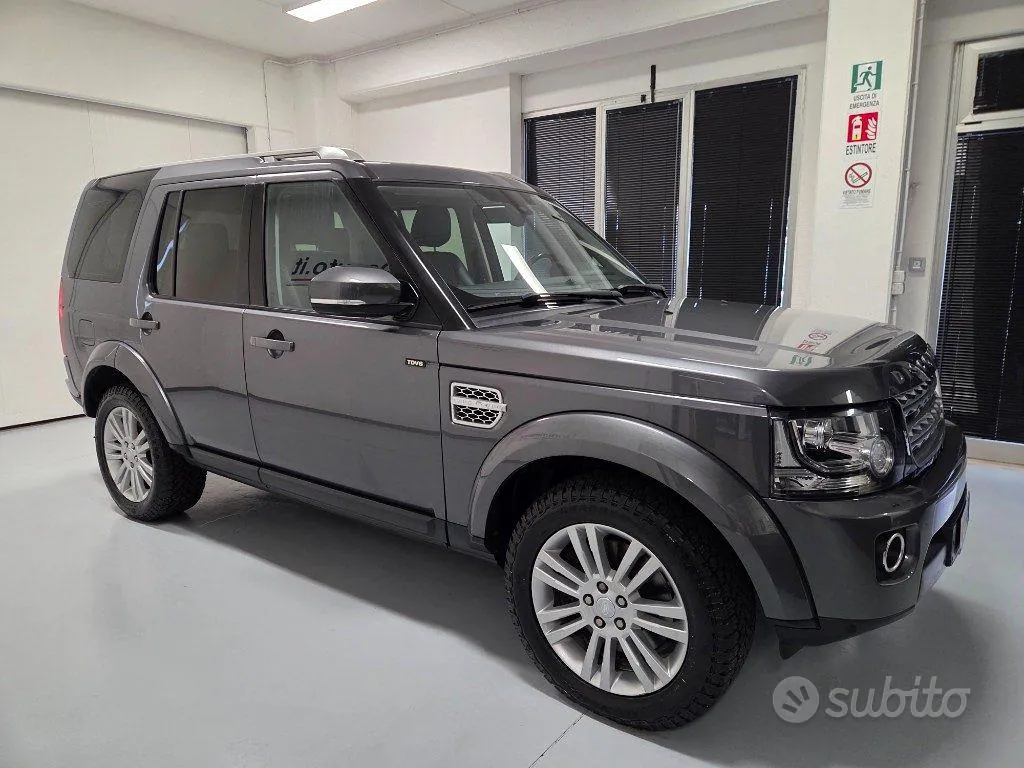 Land Rover Discovery 2016 photo 3