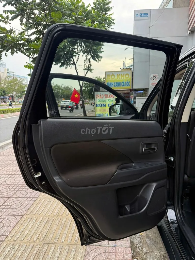 Mitsubishi Outlander 2019 photo 5
