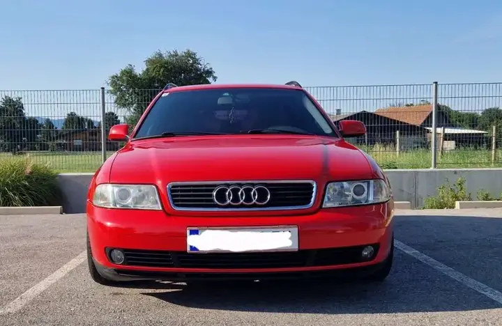 Audi A4 1999 photo 2