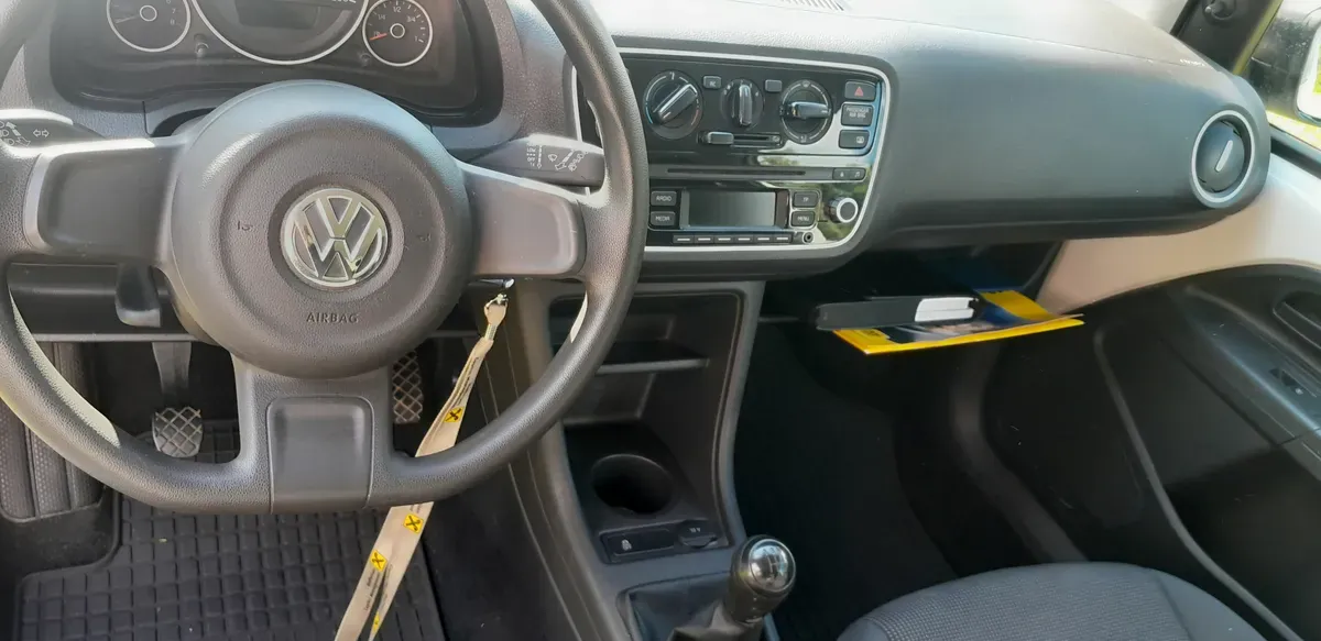 Volkswagen Up 2012 photo 2
