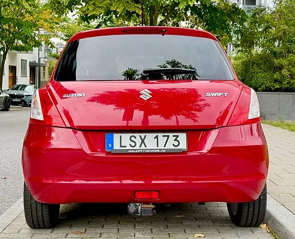 Suzuki Swift 2011 photo 5