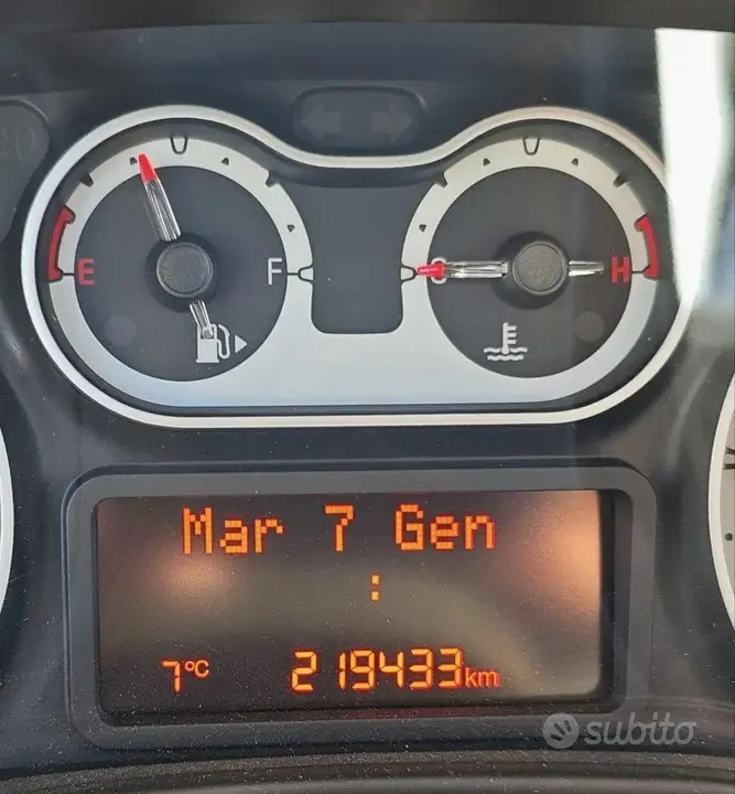 Fiat 500L 2016 photo 2