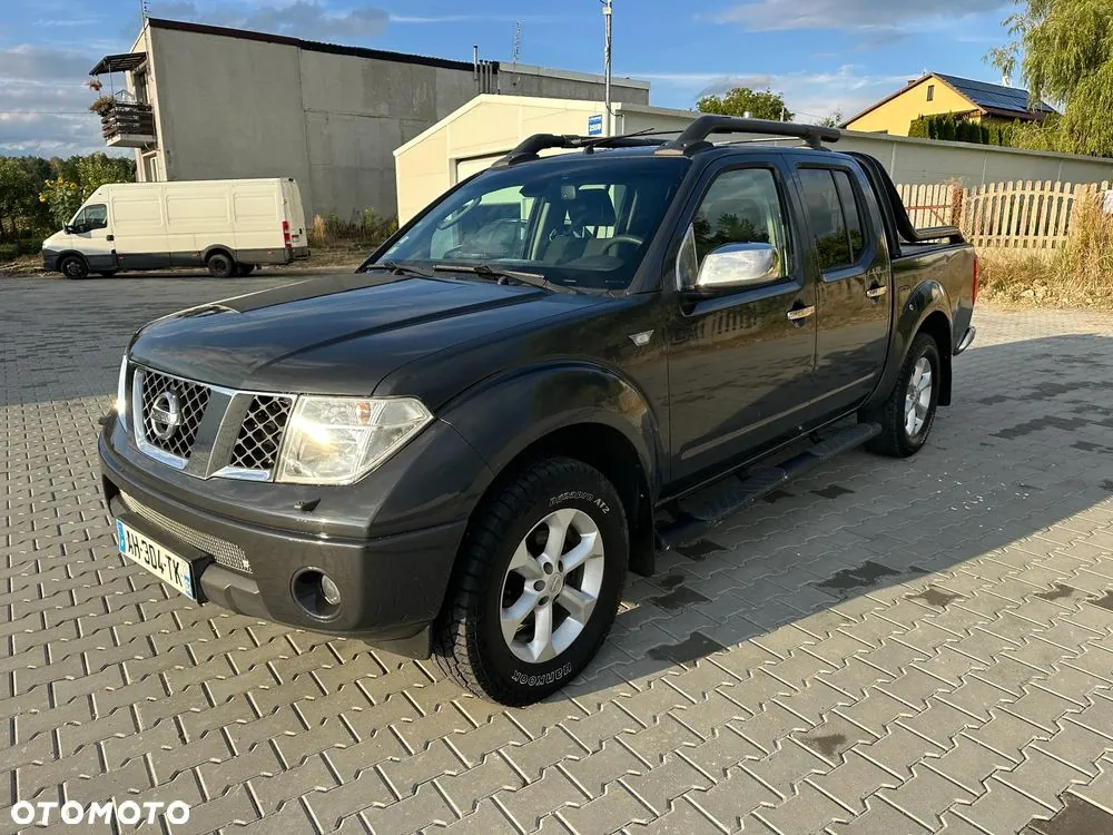 Nissan Navara 2005 photo 2