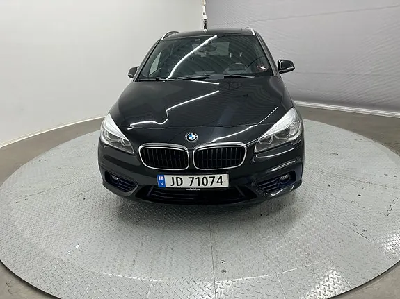 BMW 218D 2015 photo 2