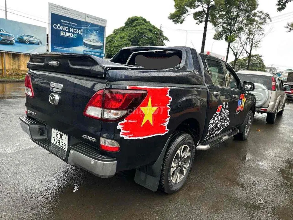 Mazda Bt-50 2016 photo 2