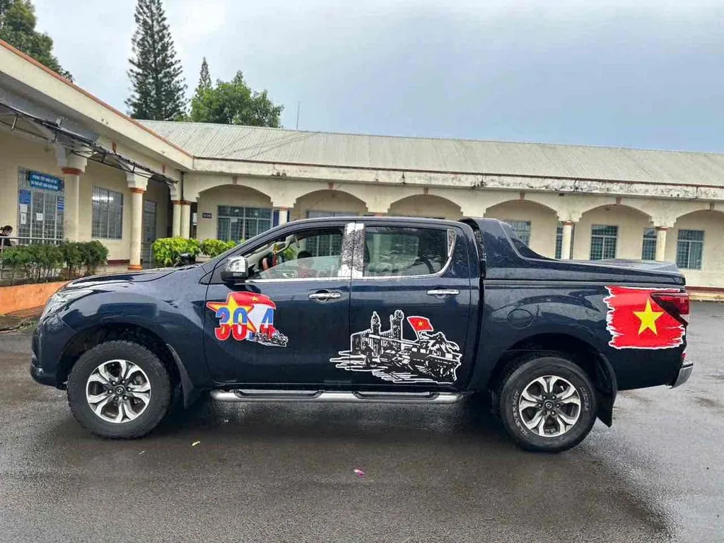 Mazda Bt-50 2016 photo 4