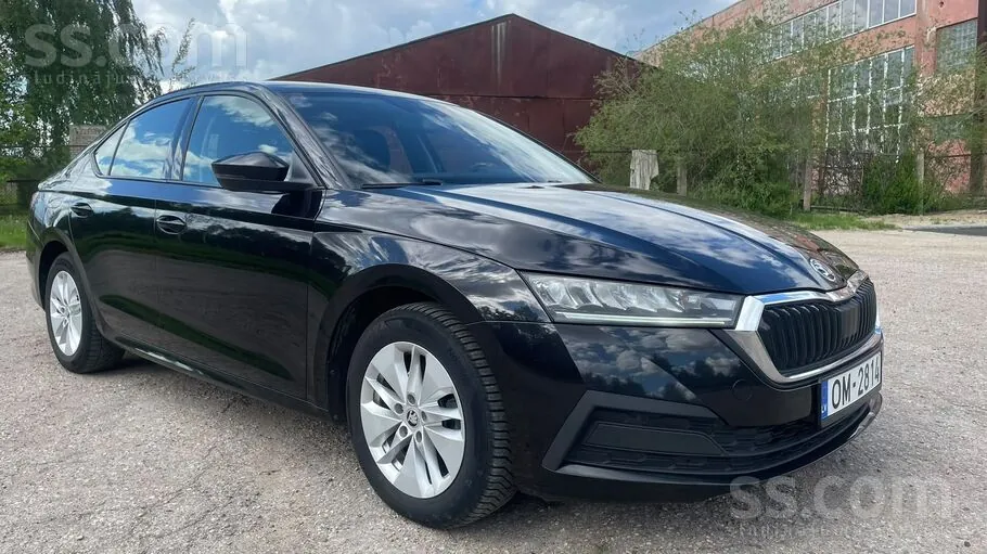 Skoda Octavia 2021 photo 2