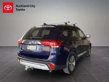 Mitsubishi Outlander 2022 photo 4