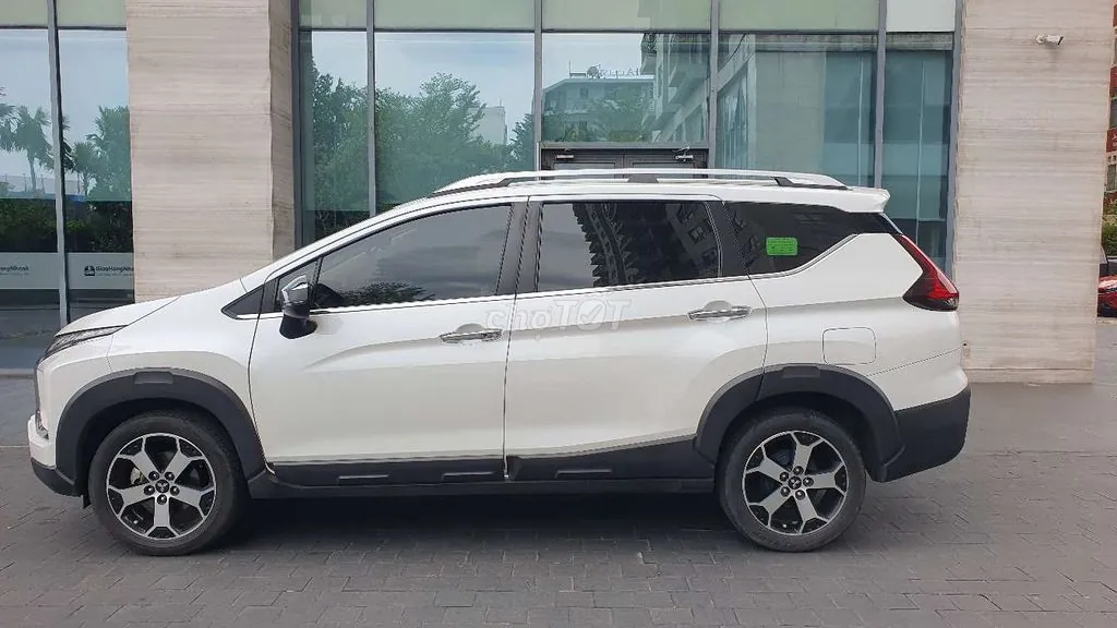 Mitsubishi Xpander Cross 2020 photo 2