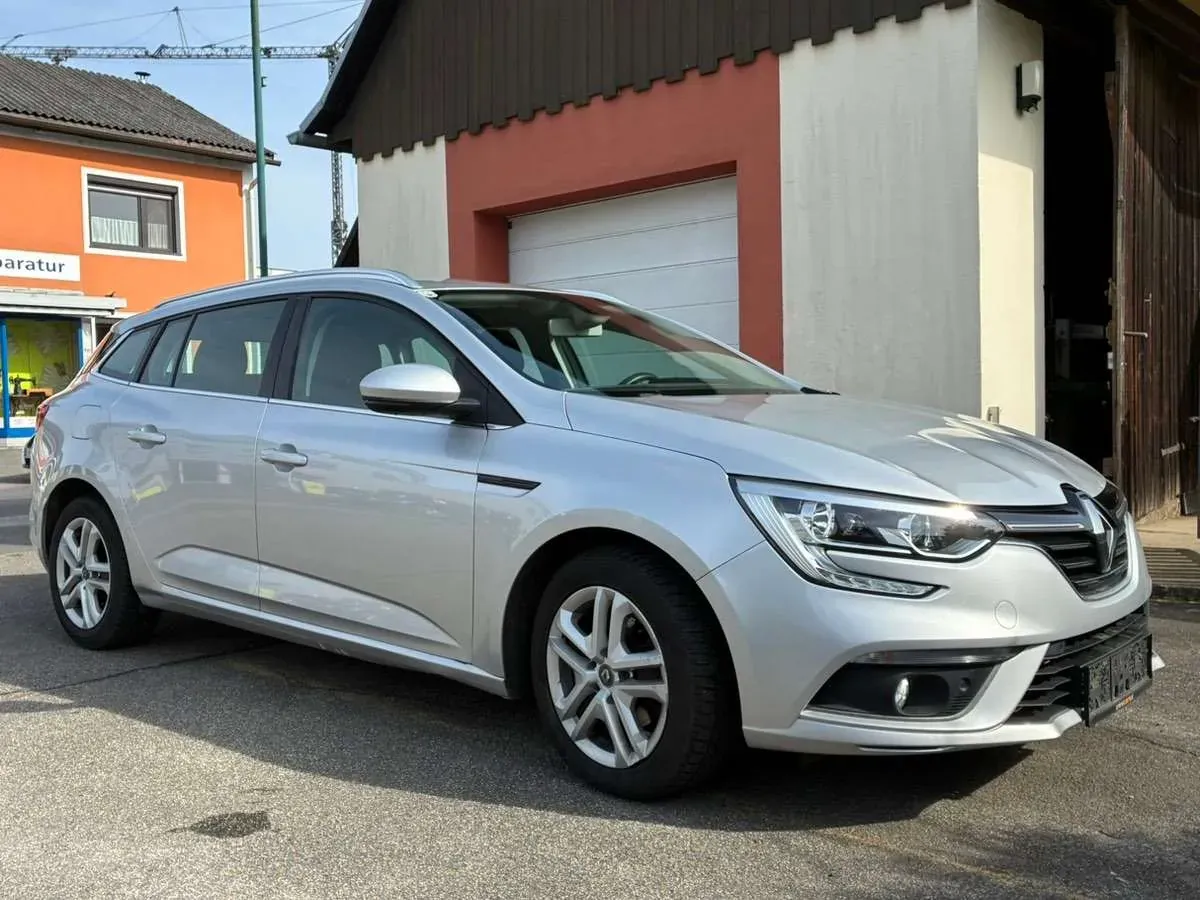 Renault Megane 2018 photo 3