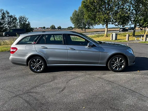 Mercedes-Benz E200 2010 photo 4