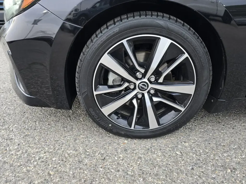 Nissan Maxima 2023 photo 4
