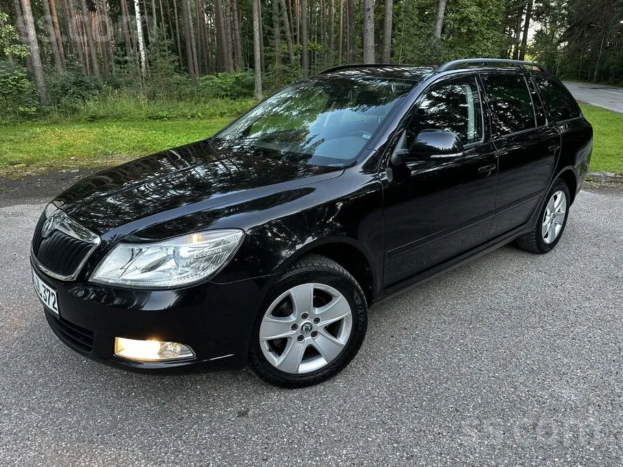 Skoda Octavia 2011 photo 3
