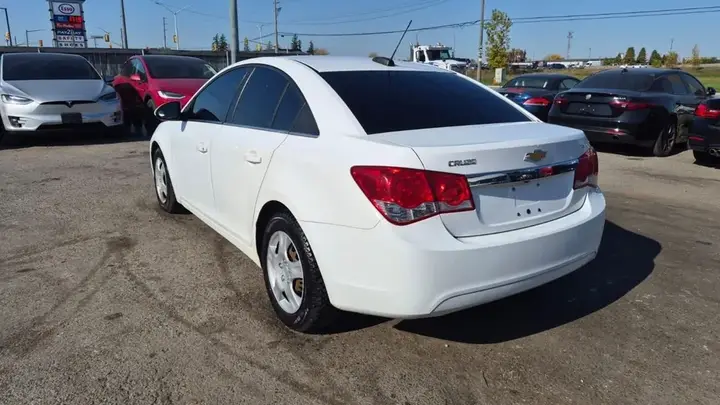 Chevrolet Cruze 2016 photo 3