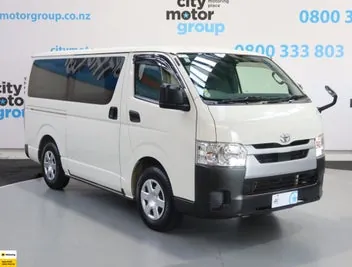 Toyota Hiace 2021 photo 2