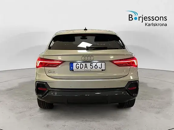 Audi Q3 2020 photo 4
