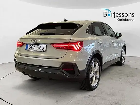 Audi Q3 2020 photo 3