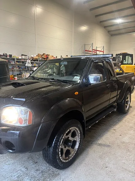 Nissan King Cab 2005 photo 3