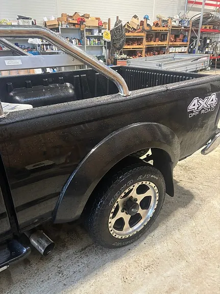 Nissan King Cab 2005 photo 4