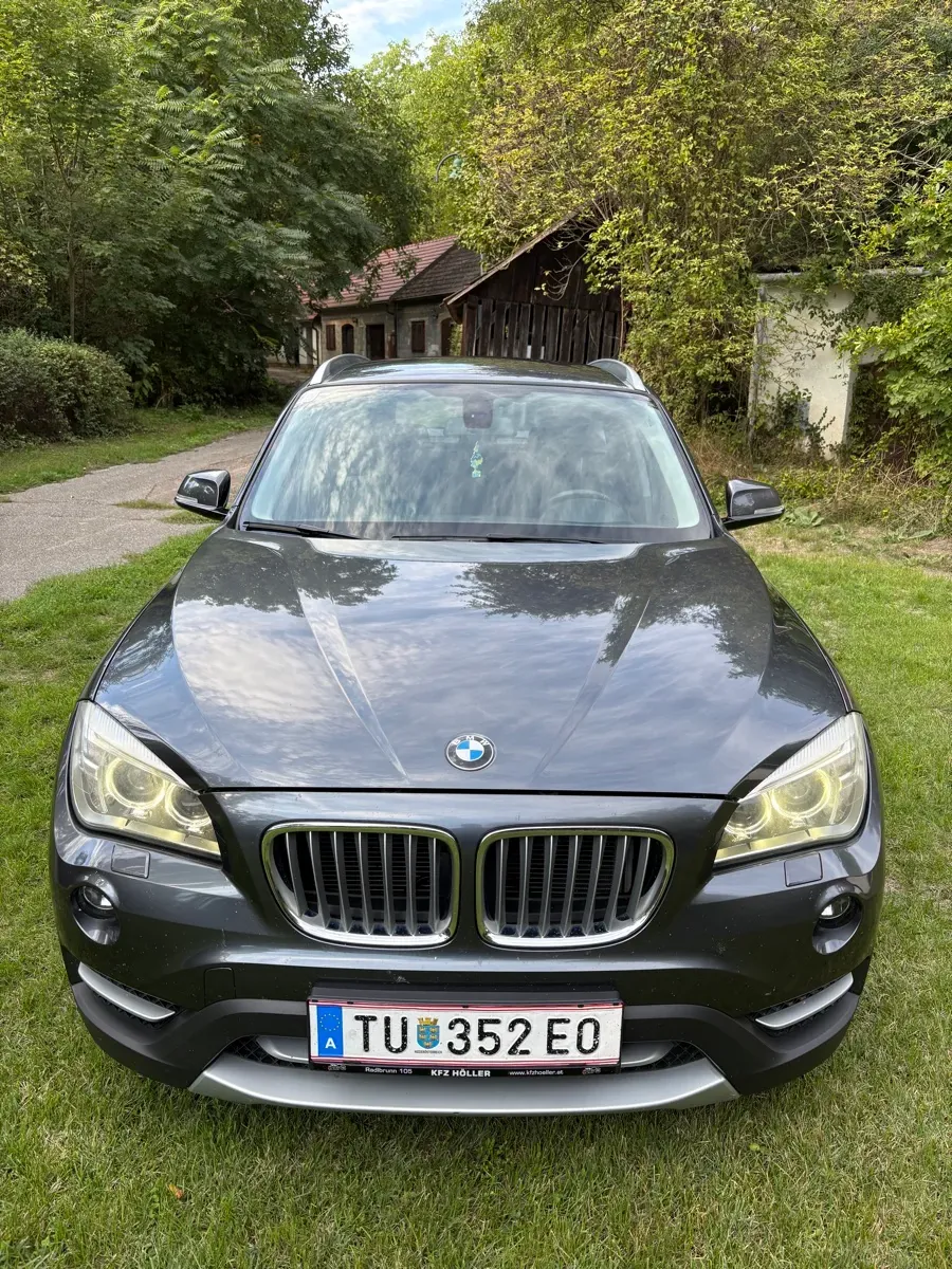 BMW X1 2012 photo 3