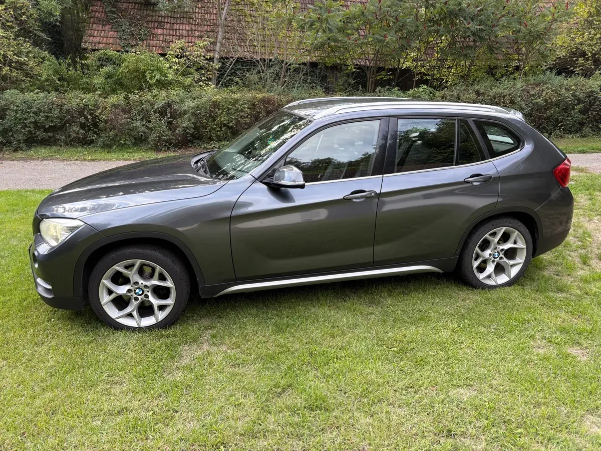 BMW X1 2012 photo 2