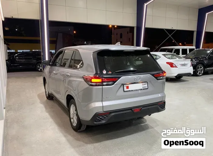 Toyota Innova 2026 photo 3