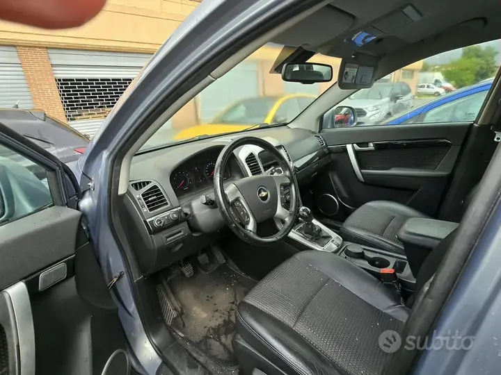 Chevrolet Captiva 2012 photo 2