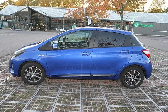 Toyota Yaris 2019 photo 2