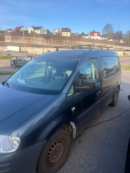 Volkswagen Caddy Maxi 2010 photo 2