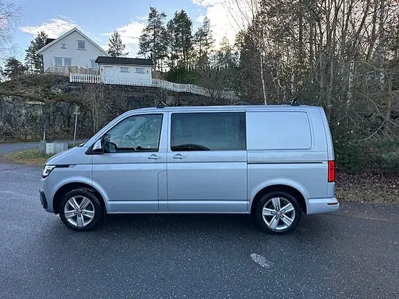 Volkswagen Transporter 2021 photo 2