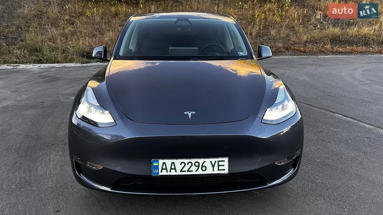 Tesla Model Y 2024 photo 3