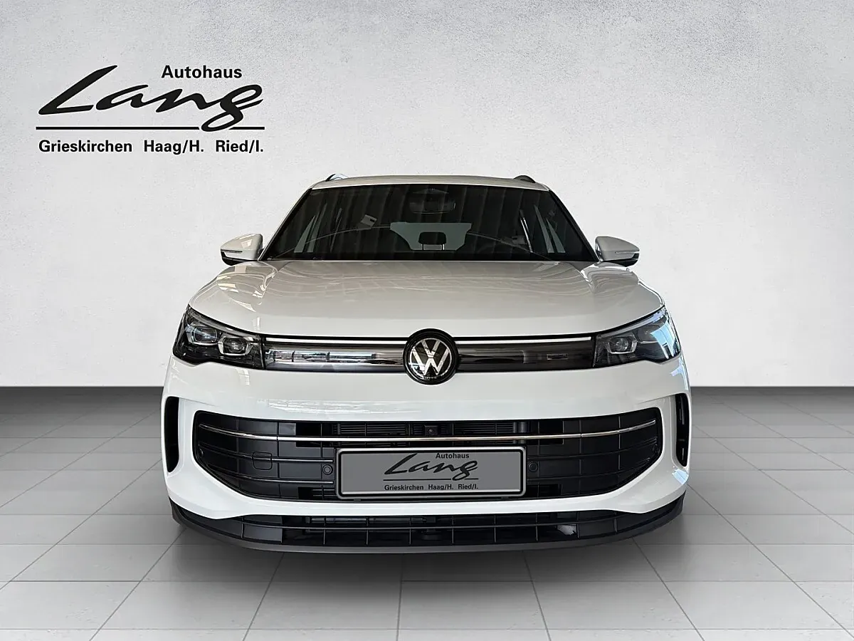 Volkswagen Tiguan 2026 photo 2