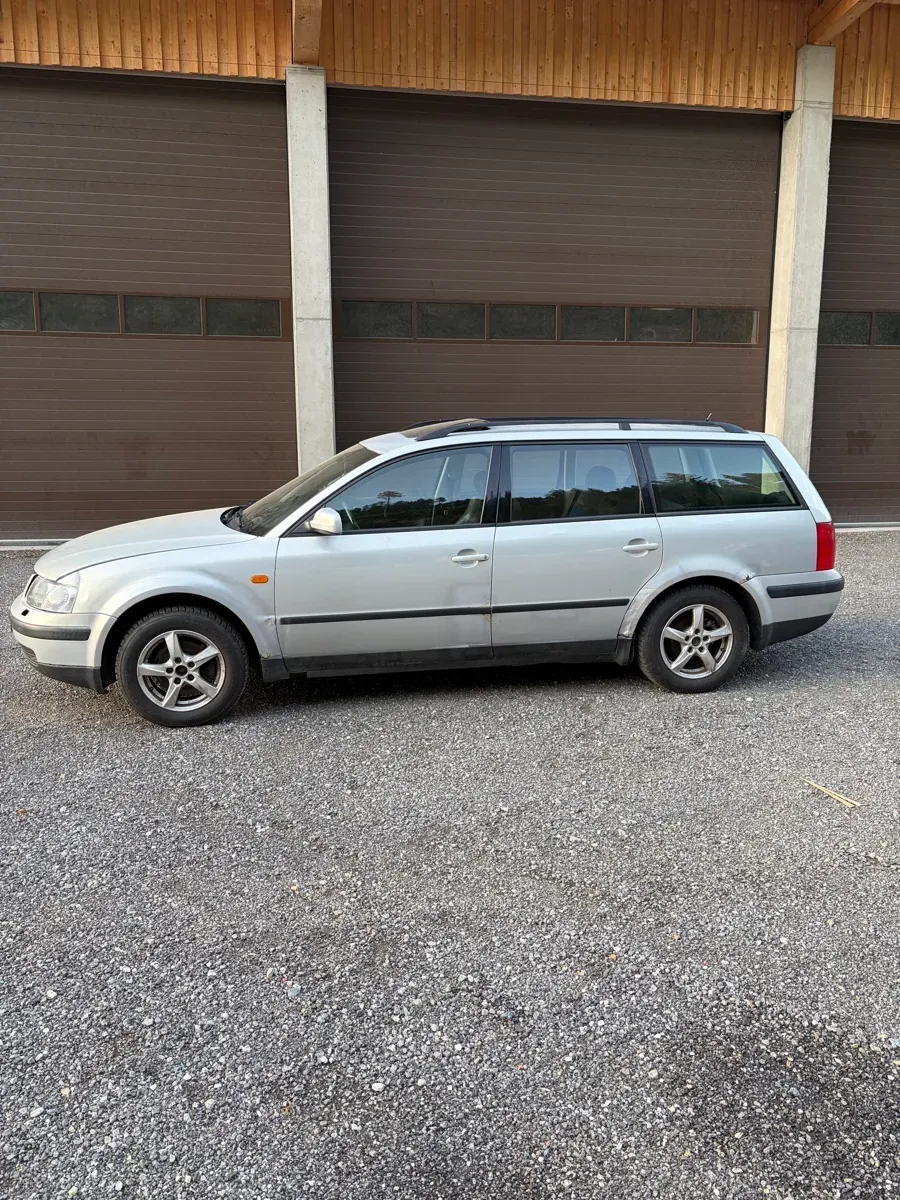 Volkswagen Passat 1998 photo 2