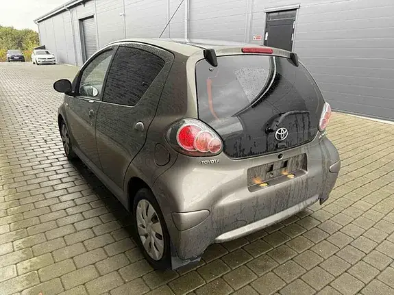 Toyota Aygo 2012 photo 5