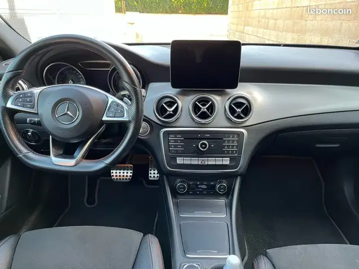 Mercedes-Benz Gla 2017 photo 3